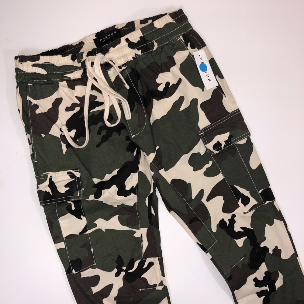 PacSun light Camo Joggers - Picture 5 of 8